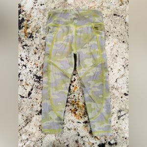 Girls 4/5 Fabletics camp leggings